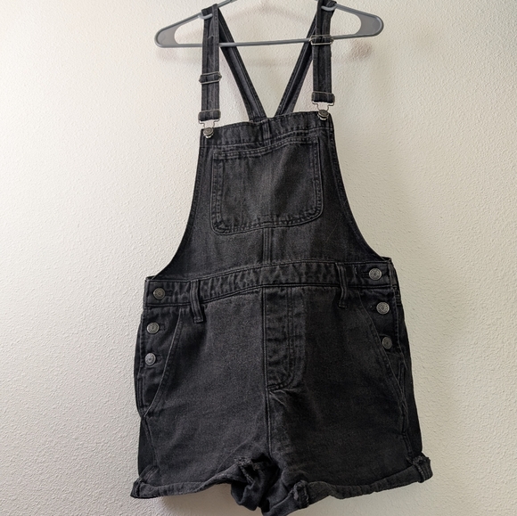 Madewell Charcoal Denim Overall Shorts - Picture 9 of 9